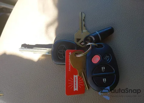 2010 Toyota Highlander Se V6 из США, поврежденный, VIN 5TDJK3EH4AS037002